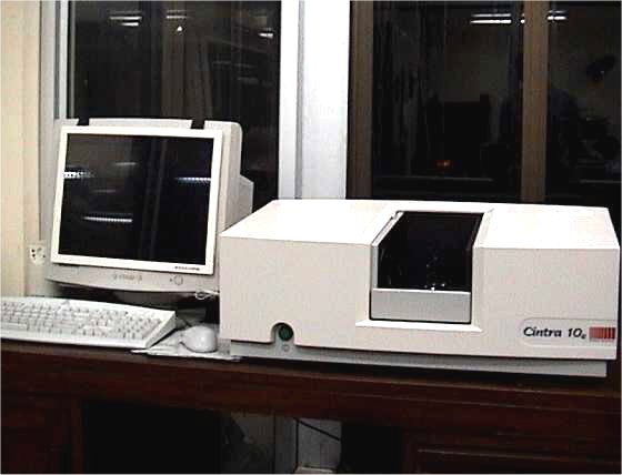 UV-Vis Spectrometer